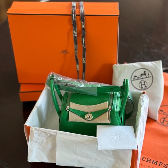 Hermes Handbags - Hermes Bamboo Mini Lindy with palladium hardware